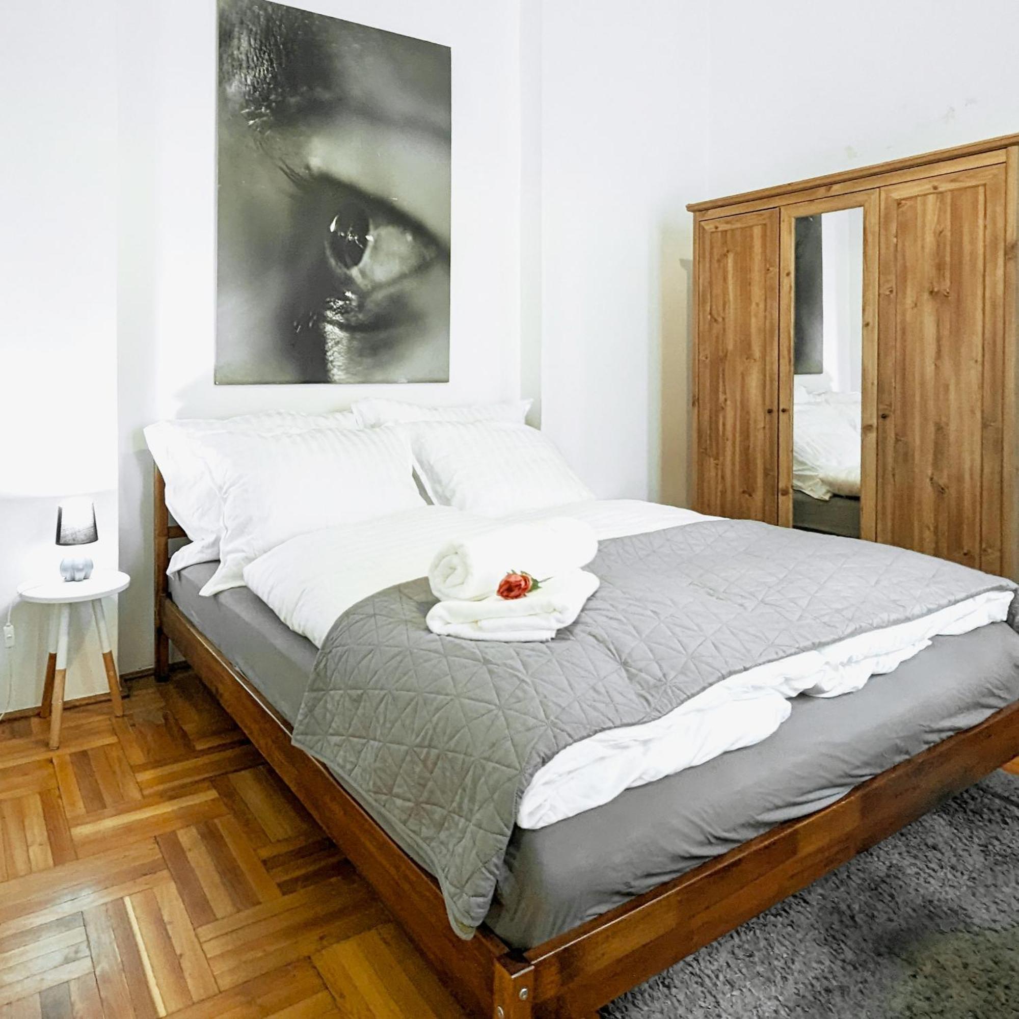 Heart Of The City, Entire Very Big Apartment Budapest Eksteriør billede