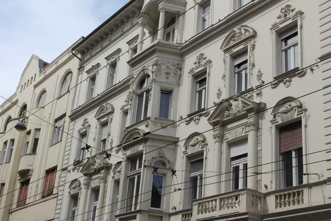 Heart Of The City, Entire Very Big Apartment Budapest Eksteriør billede